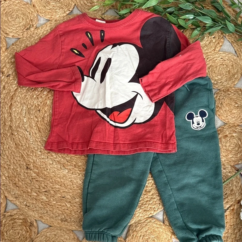 Zara Disney Top and Baby Gap Sweatpants Bottom. Size 18-24mo